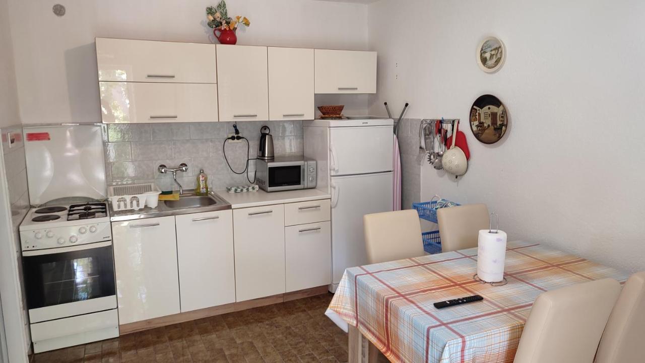Apartmani Vinko Bol Ngoại thất bức ảnh
