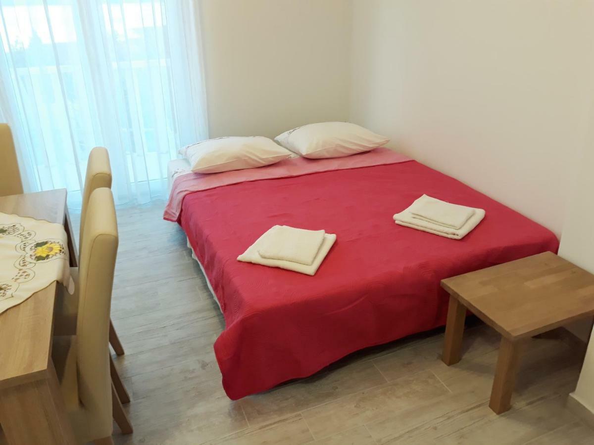 Apartmani Vinko Bol Ngoại thất bức ảnh